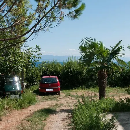 Tomic A-5 * לובראן