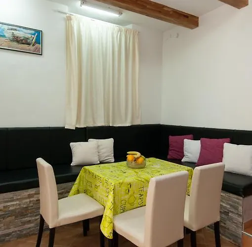 Apartment Tomic A-5 *