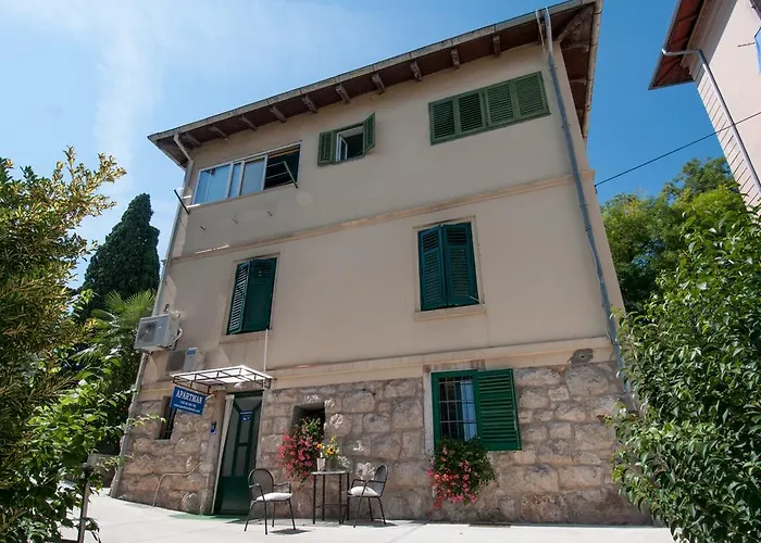 Tomic A-5 Apartment Lovran