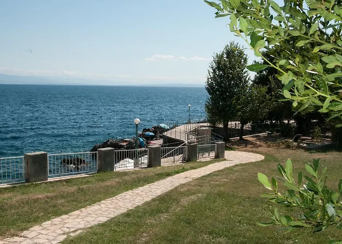 Apartment Tomic A-5 Lovran