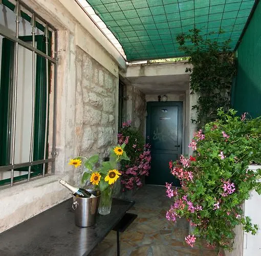 Apartment Tomic A-5 *