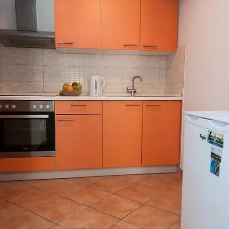 Tomic A-5 Apartment Lovran