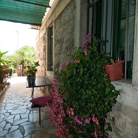 Tomic A-5 Appartement *