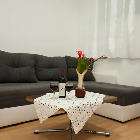 Apartment Tomic A-5